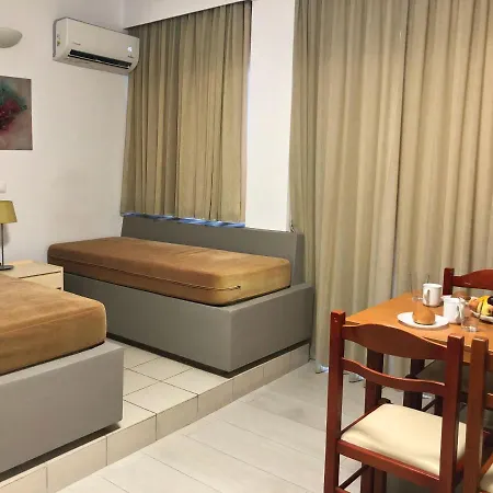 卡拉维尔公寓酒店 依克希亚